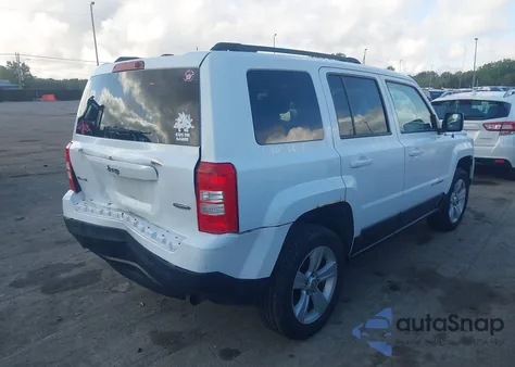 2016 Jeep Patriot Latitude из США, поврежденный, VIN 1C4NJRFB9GD759698